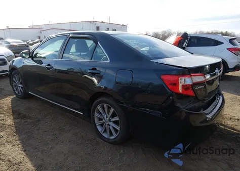 2012 Toyota Camry Xle z USA, uszkodzony, nr VIN 4T4BF1FK5CR204474